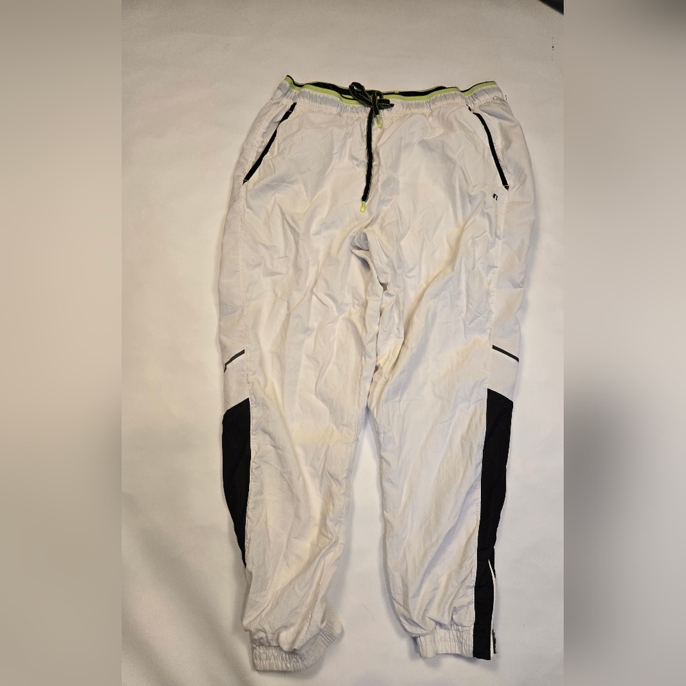 Russell White and Black Men's Johgers